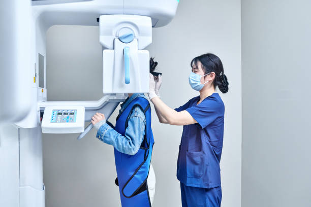Best Emergency Tooth Extraction in Taft Southwest, TX